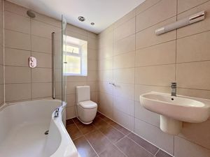 Photo 19- click for photo gallery